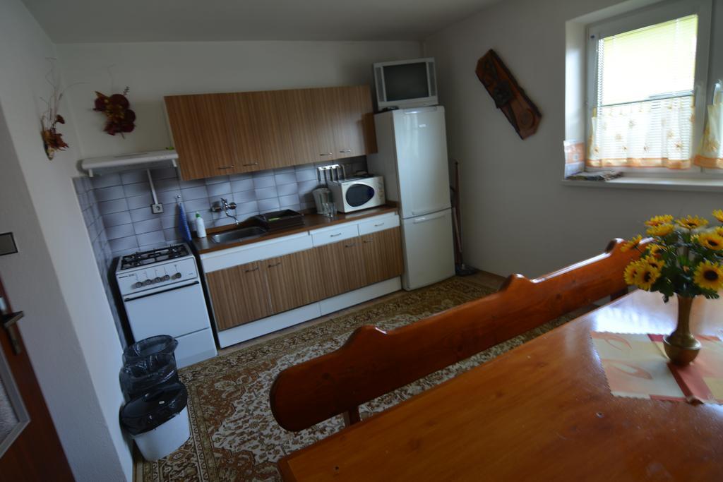 Privat Marika Apartment Nova Lesna Exterior photo